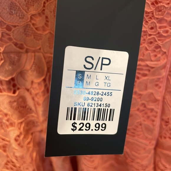 Peach coloured lace dress NEW - Picture 7 of 8